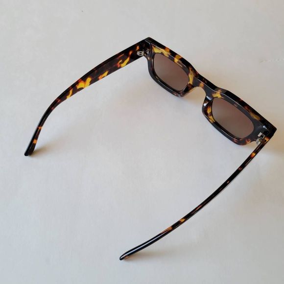 Retro Square Sunglasses Tortise Shell Frames Brown Lens with UV400 Protection - Picture 4 of 5